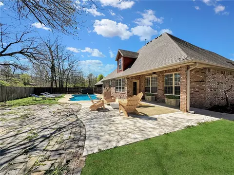 Exterior - 3827 Pasofino Loop, Springdale, AR 72764 photo 9 of 10