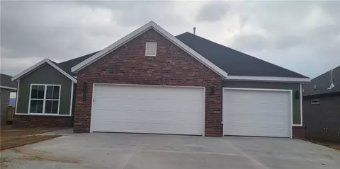 181 N Eagle Mtn, Prairie Grove, AR 72753