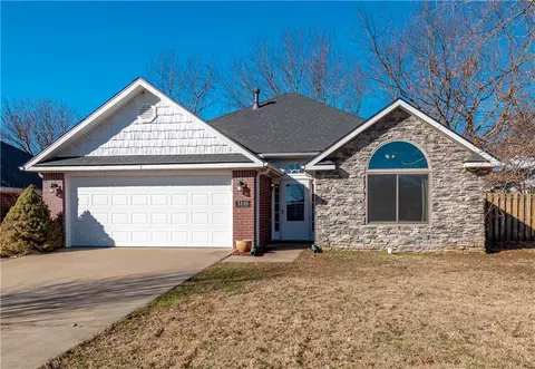 3446 Sweetgum Ln, Springdale, AR 72764
