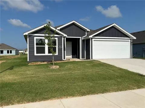 304 E Seville St, Siloam Springs, AR 72761