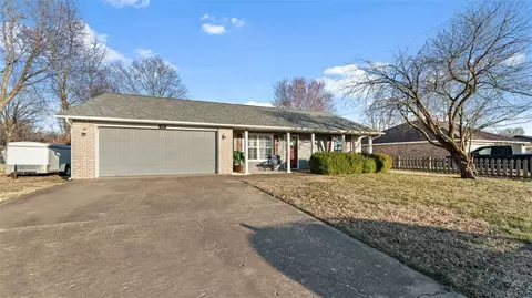 310 Township Dr, Centerton, AR 72719