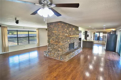 5 Billingsley Dr, Bella Vista, AR 72715