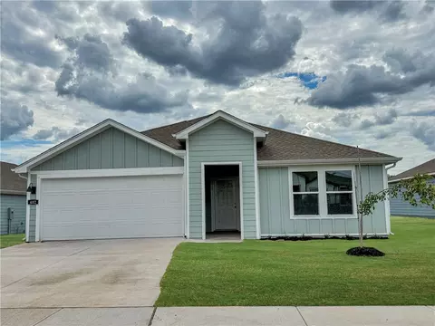 402 E Seville St, Siloam Springs, AR 72761