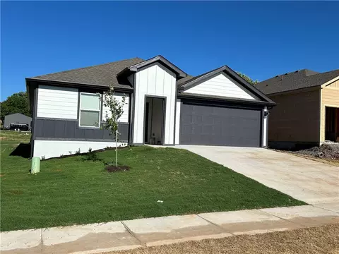 307 NW Pinwheel St, Highfill, AR 72734
