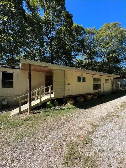 18009 Stout Mountain Wc 118 Rd, Fayetteville, AR 72701