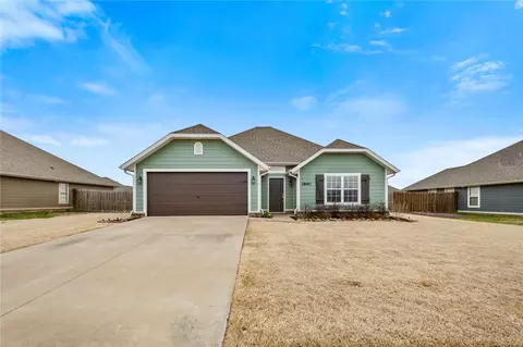 3890 Waterhole Ave, Springdale, AR 72764