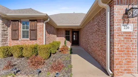 220 Ranalli Ave, Springdale, AR 72762