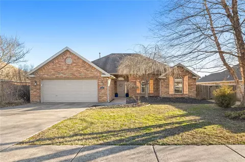 3547 W Sweetgrass Rd, Fayetteville, AR 72704