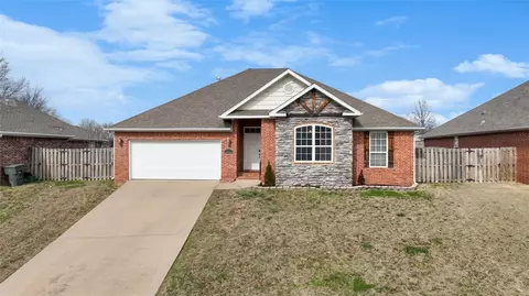 5012 New Bridge Rd, Fayetteville, AR 72704