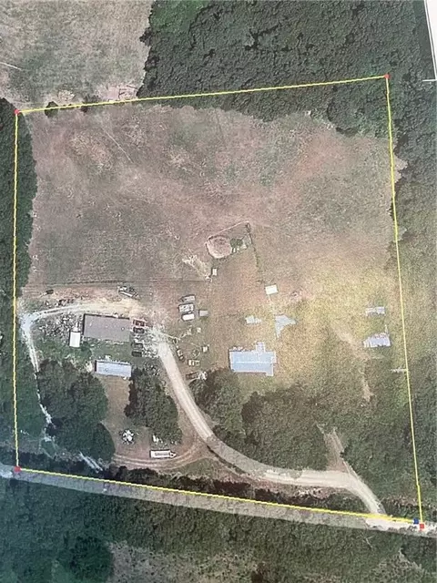 240 1973, Huntsville, AR 72740