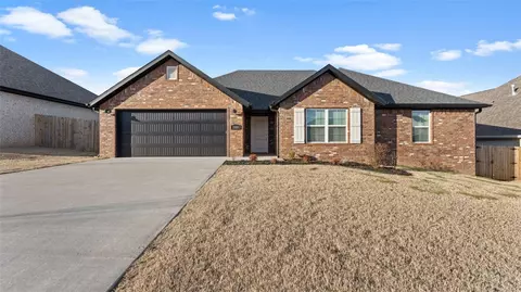 5908 SW Peaceful Ave, Bentonville, AR 72713