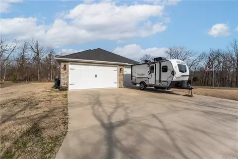 9 Magrath Cir, Bella Vista, AR 72715