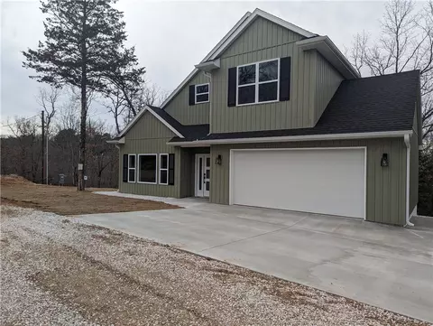 1 Hoxby Ln, Bella Vista, AR 72714