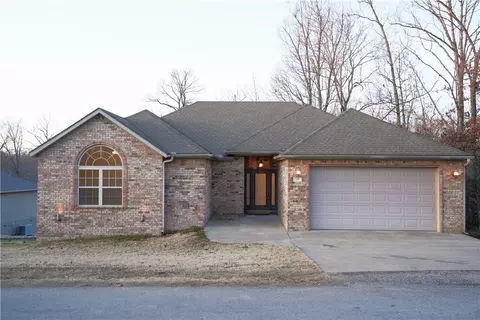 18 Stevenson Ln, Bella Vista, AR 72714