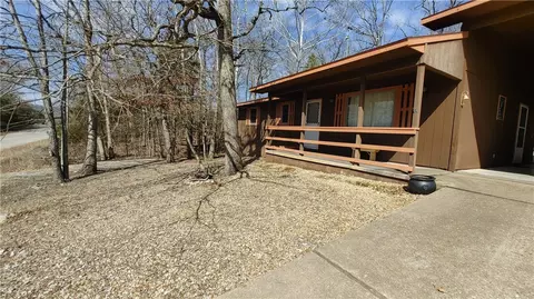16 N Star Loop, Holiday Island, AR 72631