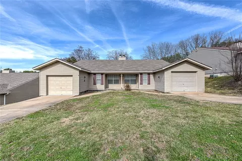 1978 E 1980 E Wilkins Pl, Fayetteville, AR 72703
