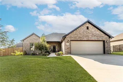126 Cowans St, Lowell, AR 72745
