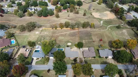 View/Area - 2609 Roxbury Ln, Fort Smith, AR 72908 photo 5 of 6