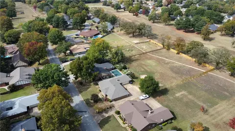 View/Area - 2609 Roxbury Ln, Fort Smith, AR 72908 photo 3 of 6