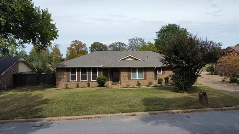 Exterior - 2609 Roxbury Ln, Fort Smith, AR 72908 photo 2 of 2