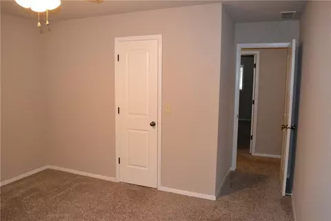 Bedroom - 2609 Roxbury Ln, Fort Smith, AR 72908 photo 3 of 6