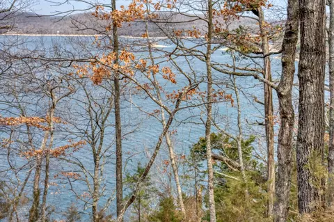 The Pointe Drive, Eureka Springs, AR 72631