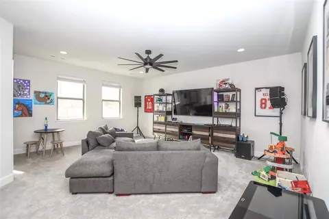 Living - 1005 Red Oak Loop, Elm Springs, AR 72728 photo 6 of 7