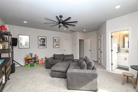 Living - 1005 Red Oak Loop, Elm Springs, AR 72728 photo 7 of 7