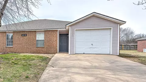 1551 N Boxley Ave, Fayetteville, AR 72704
