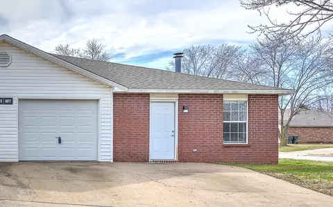 4617 W Patrick St, Fayetteville, AR 72704