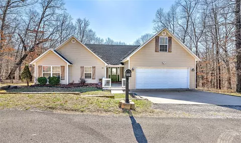 19 Chatham Dr, Bella Vista, AR 72714