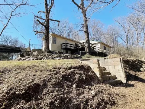 13734 Canal St, Rogers, AR 72758