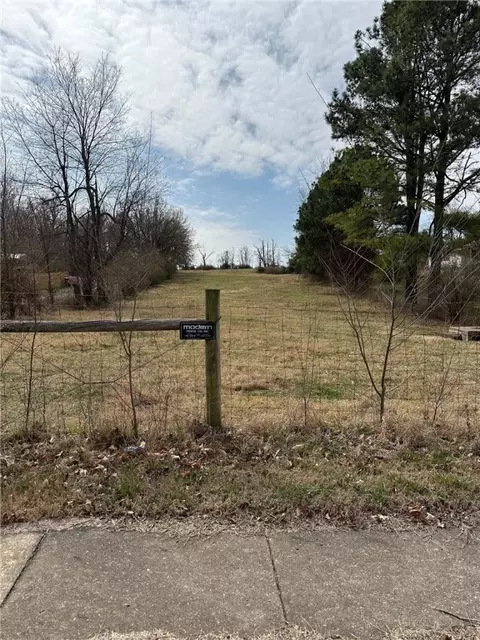 tbd Falcon Rd, Springdale, AR 72762