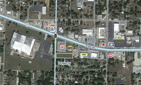 S Elm Street, Siloam Springs, AR 72761