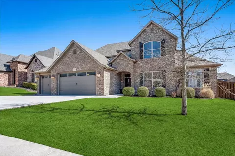 2520 S Horizon Blvd, Rogers, AR 72758