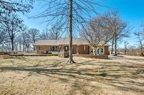 Exterior - 10585 Keller Rd, Centerton, AR 72719 photo 2 of 9