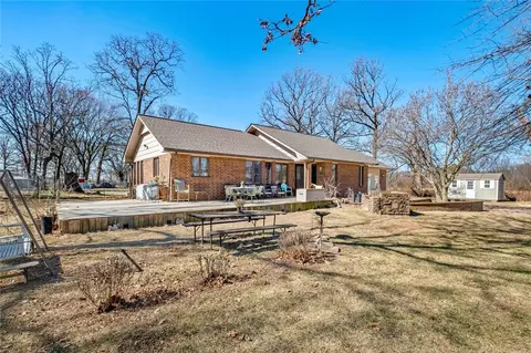 Exterior - 10585 Keller Rd, Centerton, AR 72719 photo 3 of 9