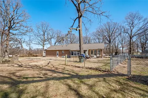 Exterior - 10585 Keller Rd, Centerton, AR 72719 photo 7 of 9