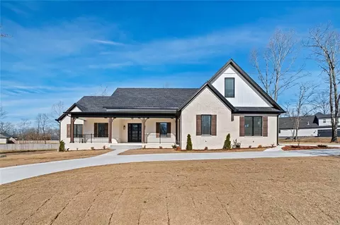 12023 Robinwood Dr, Rogers, AR 72756