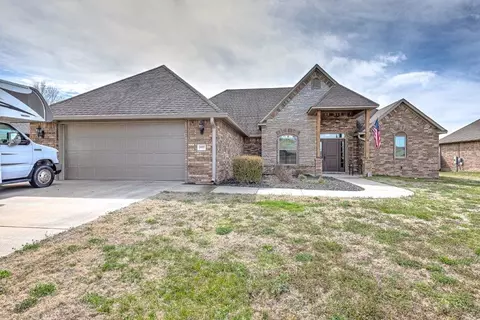 3997 Stonehenge Ave, Springdale, AR 72764
