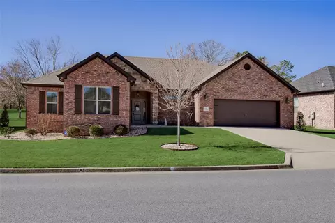 10 Villas Way, Bella Vista, AR 72715