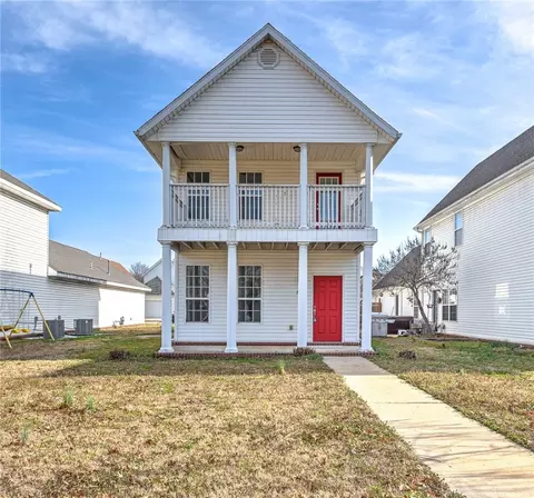 3624 S Tower Cir, Fayetteville, AR 72704