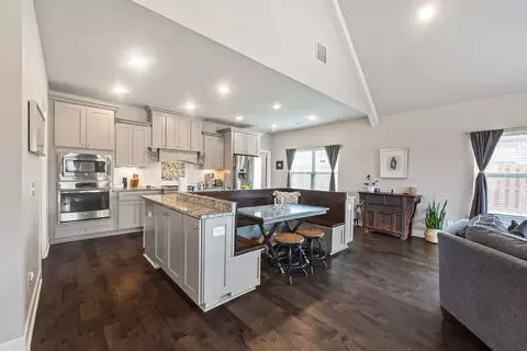 Kitchen - 4604 W Buckeye Dr, Rogers, AR 72758 photo 1 of 3