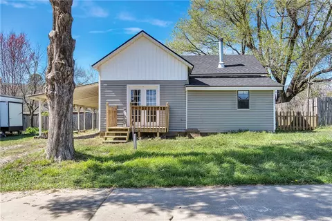 503 Mcknight Ave, West Fork, AR 72774