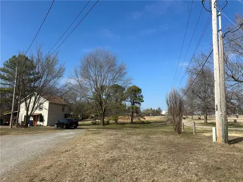 Undisclosed, Siloam Springs, AR 72761