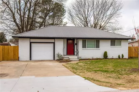 1016 Brogdon St, Springdale, AR 72764
