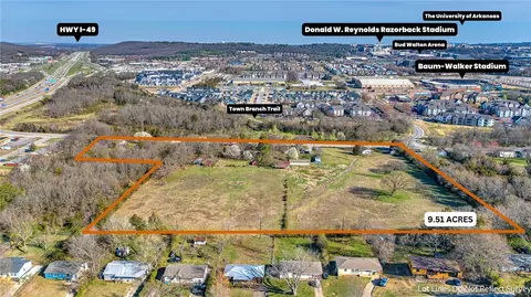 1815 W 18th St, Fayetteville, AR 72701