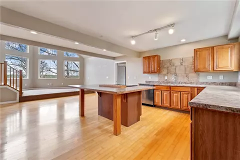 Kitchen - 22678 E War Eagle Rd, Springdale, AR 72764 photo 4 of 6