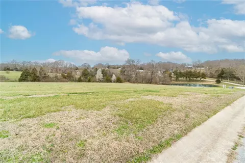 17950 Cate Farm Rd, Springdale, AR 72764