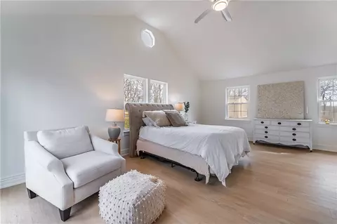 Bedroom - 12715 Green Rd, West Fork, AR 72774 photo 2 of 3